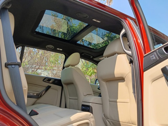 Second-hand 2019 Ford Endeavour 2.2 Titanium AT 4X2 for sale in Bangalore-9