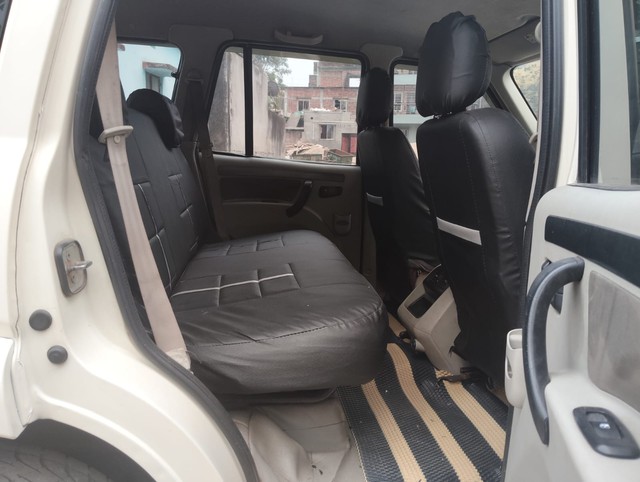Second-hand 2016 Mahindra Scorpio 1.99 S6 Plus for sale in Darjeeling-11
