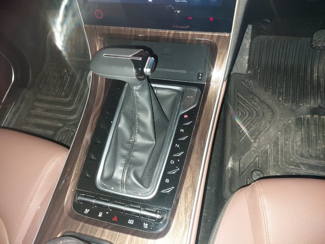 MG Hector Plus 1.5 Turbo Savvy Pro CVT 7 Str BSVI Second-hand 2023 MG Hector Plus 1.5 Turbo Savvy Pro CVT 7 Str BSVI for sale in New Delhi-8