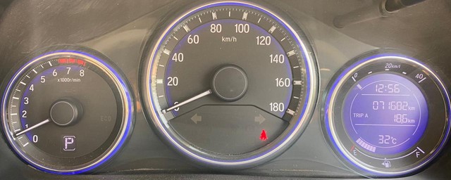 Second-hand 2016 Honda Amaze VX AT i-Vtech for sale in New Delhi-10