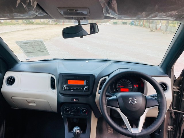 Second-hand 2019 Maruti Wagon R VXI for sale in Ahmedabad-13