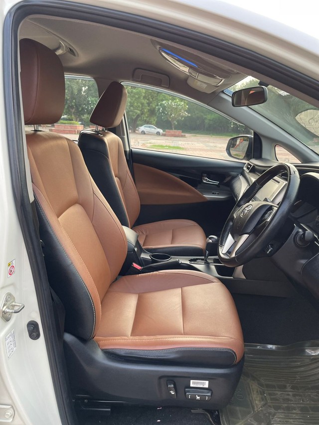 Second-hand 2018 Toyota Innova Crysta 2.7 ZX AT BSIV for sale in New Delhi-15