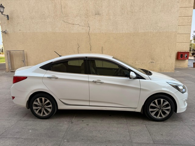 Second-hand 2015 Hyundai Verna 1.6 VTVT S Option for sale in Thane-1