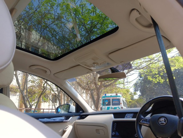 Second-hand 2018 Skoda Octavia 1.8 TSI AT L K for sale in Bangalore-9