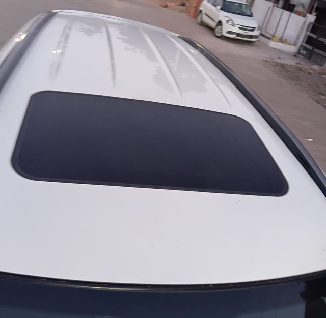 Second-hand 2018 Mahindra XUV500 W9 2WD for sale in Indore-8