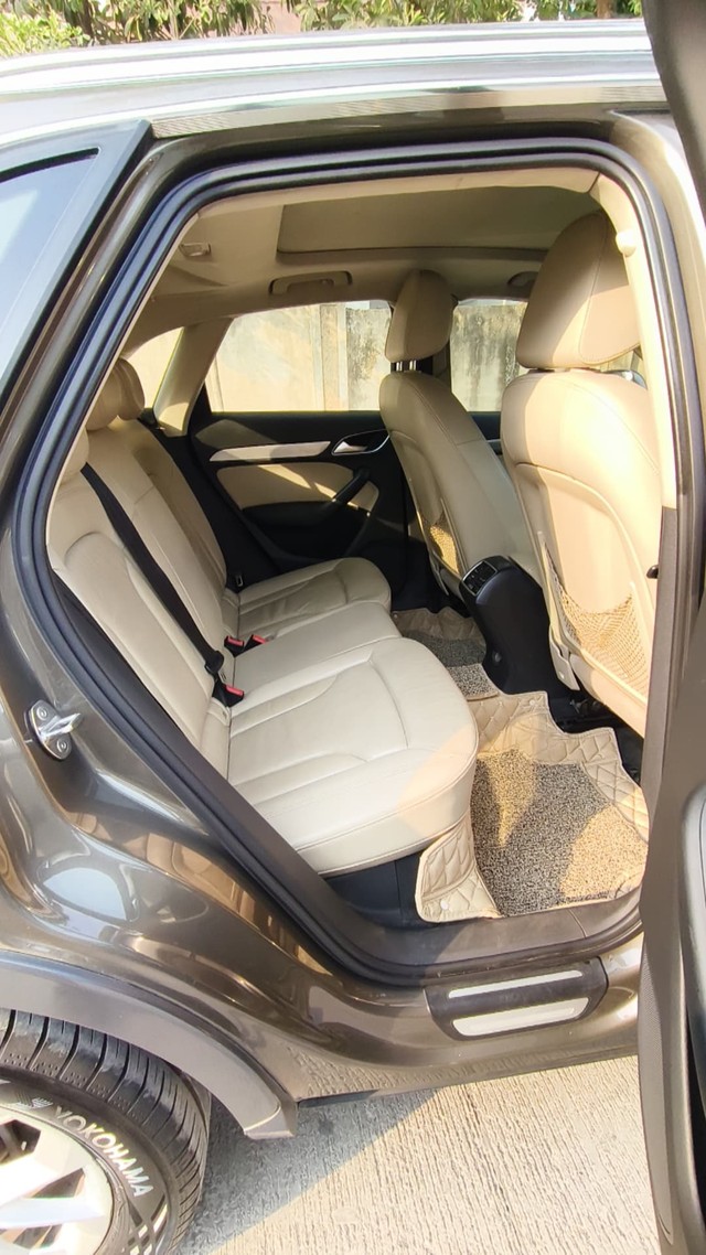 Second-hand 2015 Audi Q3 35 TDI Quattro Premium for sale in Pune-6