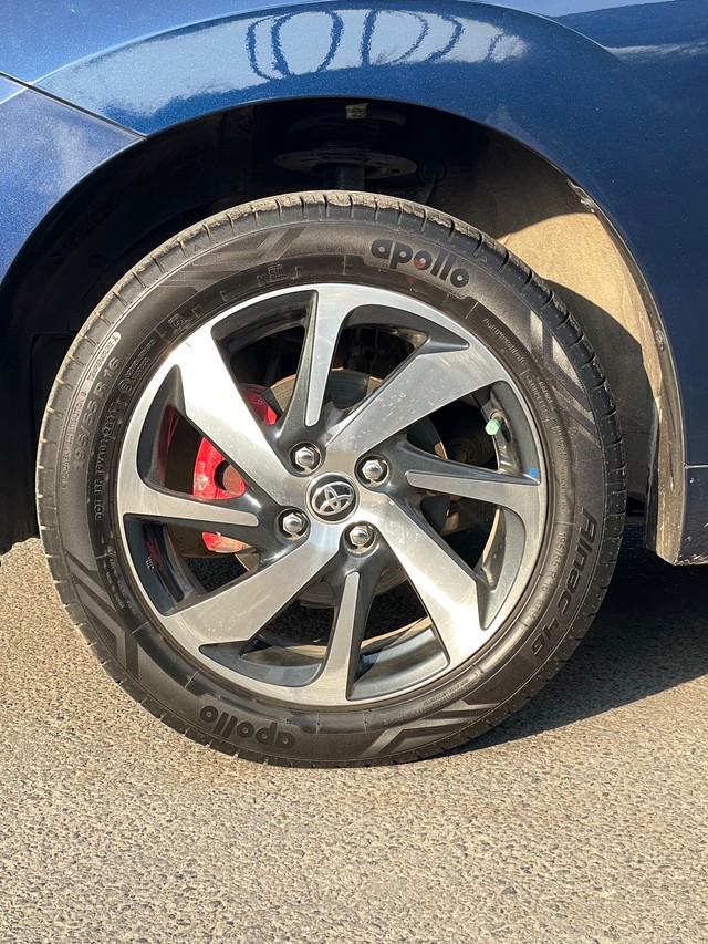 Second-hand 2024 Toyota Glanza V for sale in New Delhi-7