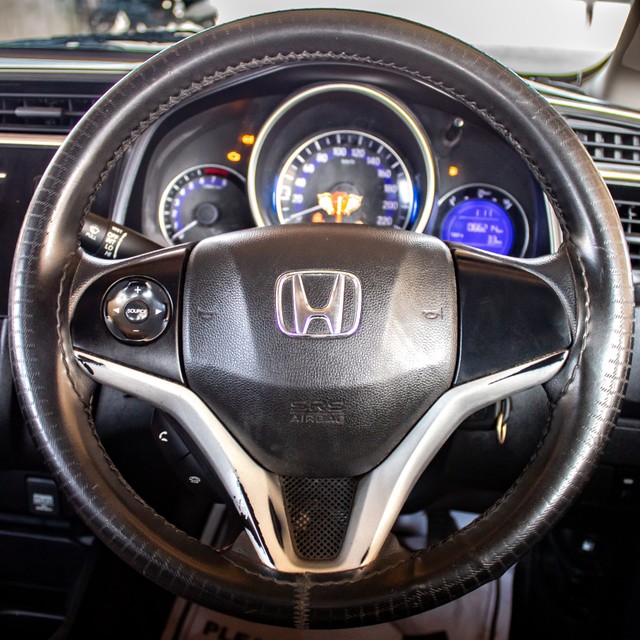 Second-hand 2017 Honda WR-V i-VTEC S for sale in Ahmedabad-11