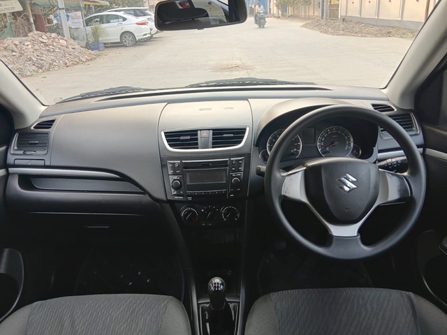 Second-hand 2015 Maruti Suzuki Swift VXI for sale in Indore-6