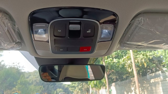 Second-hand 2025 Hyundai Tucson Signature Diesel AT for sale in Bangalore-12