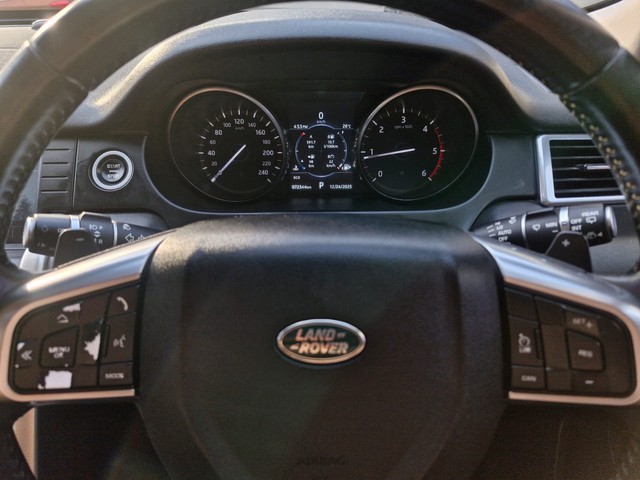 Second-hand 2018 Land Rover Discovery Sport TD4 HSE Luxury for sale in Mumbai-13