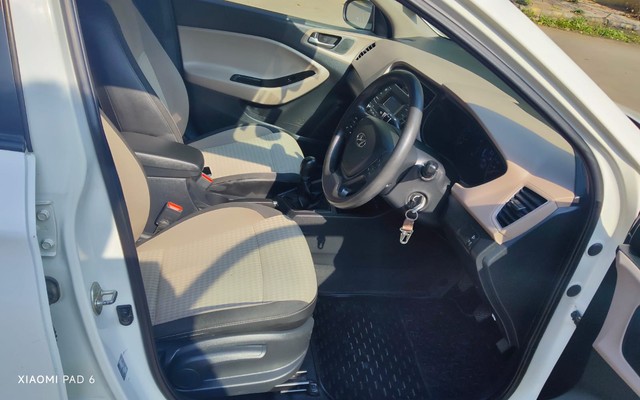 Second-hand 2018 Hyundai i20 1.2 Spotz for sale in New Delhi-11