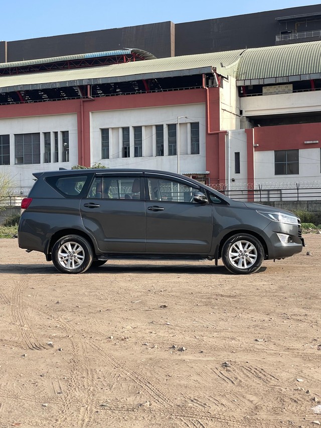 Toyota Innova Crysta 2.4 G Plus MT BSIV Second-hand 2019 Toyota Innova Crysta 2.4 G Plus MT BSIV for sale in New Delhi-1