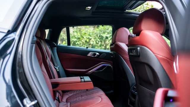 Second-hand 2021 BMW X6 Xdrive40i M Sport for sale in New Delhi-12