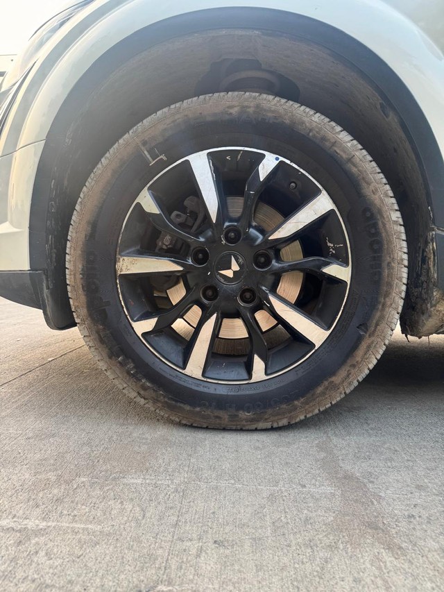 Second-hand 2019 Mahindra XUV500 W11 FWD Diesel for sale in New Delhi-10