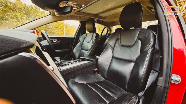 Second-hand 2022 Volvo S60 T4 Inscription for sale in New Delhi-4