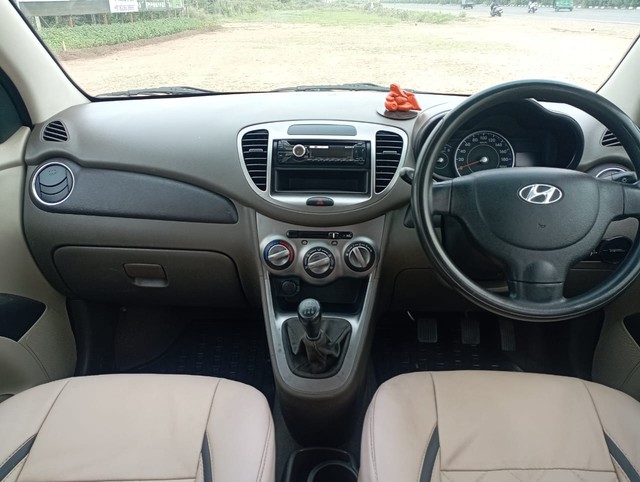 Second-hand 2013 Hyundai i10 Magna 1.1L for sale in Surat-7