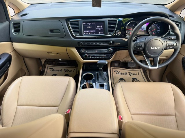 Kia Carnival Prestige Second-hand 2022 Kia Carnival Prestige for sale in New Delhi-4