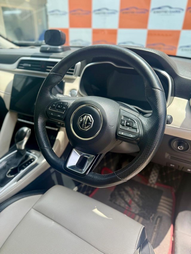 Second-hand 2022 MG Astor Savvy CVT BSVI for sale in Chennai-7