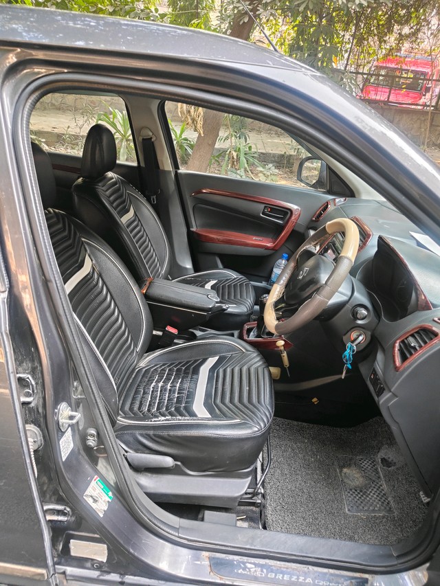 Second-hand 2017 Maruti Vitara Brezza LDi for sale in New Delhi-10