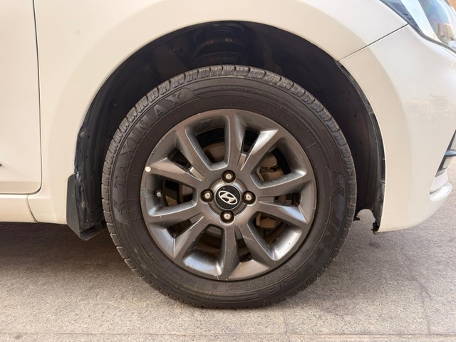 Second-hand 2018 Hyundai i20 1.2 Asta for sale in Thane-10