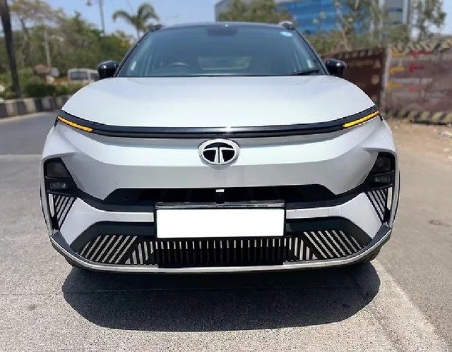 Tata Nexon EV Empowered Plus 45 - Photo 7