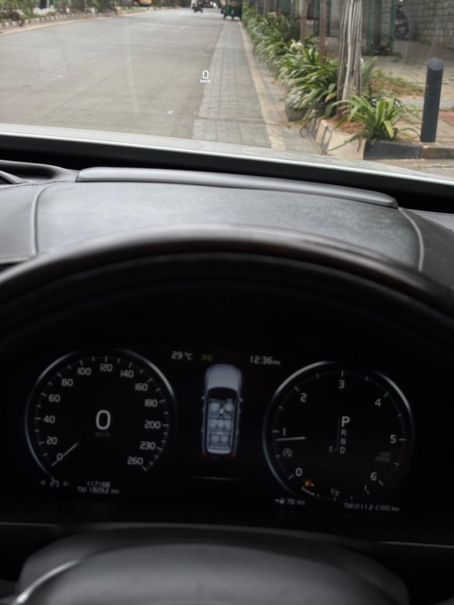 Second-hand 2017 Volvo XC90 D5 Inscription BSIV for sale in Bangalore-19