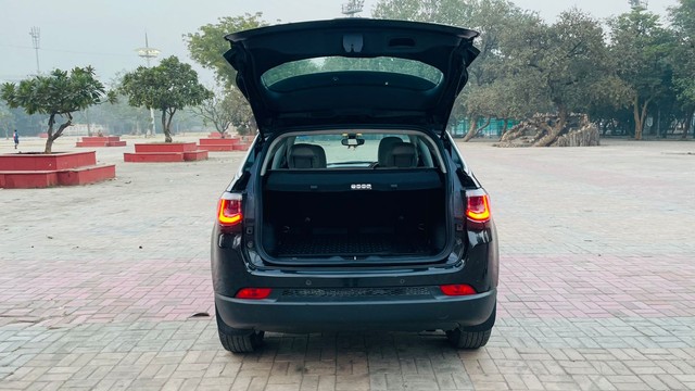 Second-hand 2018 Jeep Compass 1.4 Limited Option for sale in New Delhi-20