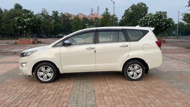 Second-hand 2018 Toyota Innova Crysta 2.7 ZX AT BSIV for sale in New Delhi-4
