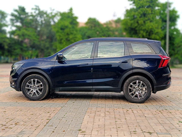 Second-hand 2022 Mahindra XUV700 AX7 AT Luxury Pack BSVI for sale in New Delhi-3