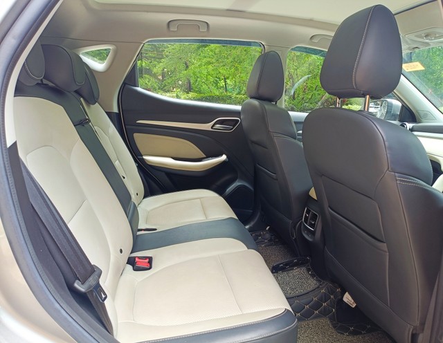 Second-hand 2022 MG Astor Savvy CVT BSVI for sale in Mumbai-12