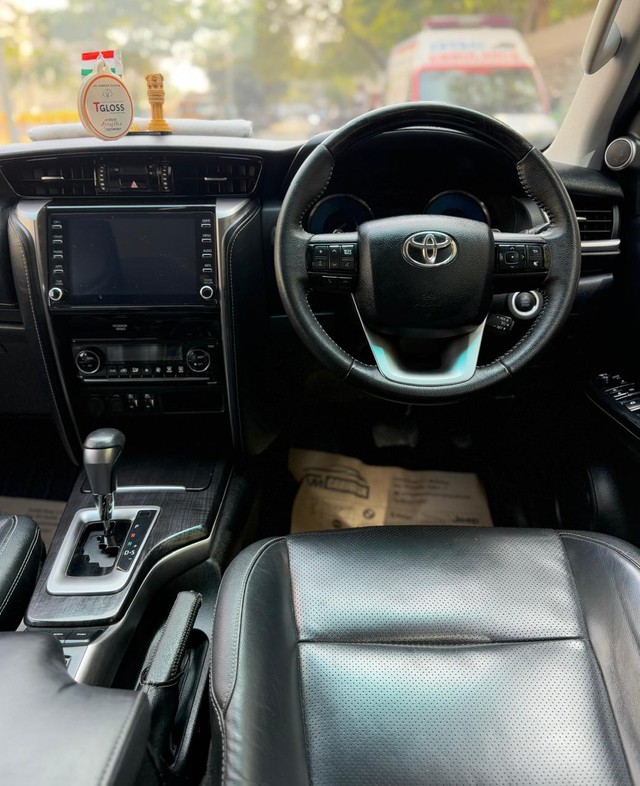 Second-hand 2023 Toyota Fortuner 4X2 Diesel AT for sale in Rajkot-7