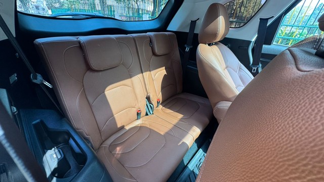 Second-hand 2023 MG Hector Plus Sharp CVT for sale in New Delhi-9
