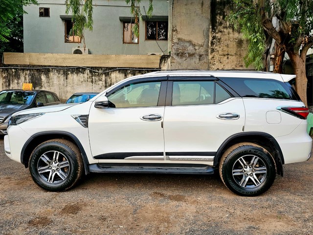 Second-hand 2023 Toyota Fortuner 4X2 for sale in Ahmedabad-2