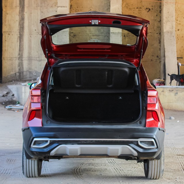 Kia Seltos HTX G Second-hand 2020 Kia Seltos HTX G for sale in Ahmedabad-14