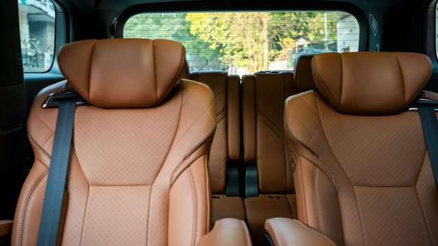 Second-hand 2025 Toyota Vellfire VIP Executive Lounge for sale in New Delhi-13