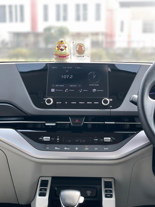 Second-hand 2023 Kia Carens Prestige Plus DCT BSVI for sale in New Delhi-10