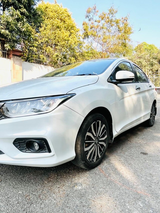 Second-hand 2018 Honda City i-VTEC VX for sale in New Delhi-5