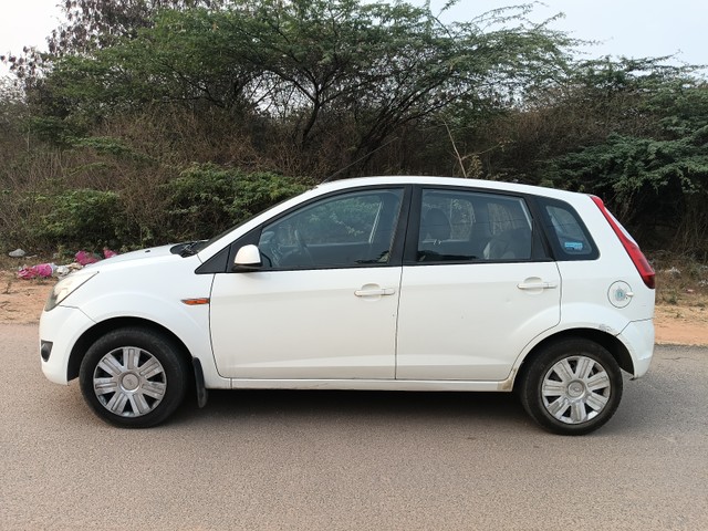 Second-hand 2012 Ford Figo Diesel ZXI for sale in Hyderabad-4
