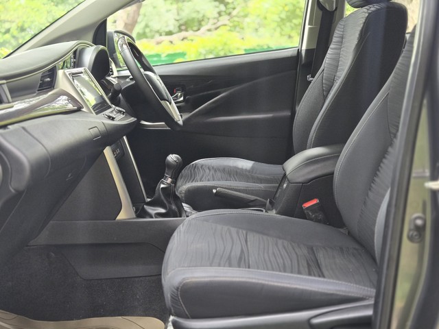 Second-hand 2019 Toyota Innova Crysta 2.7 VX MT BSIV for sale in New Delhi-6