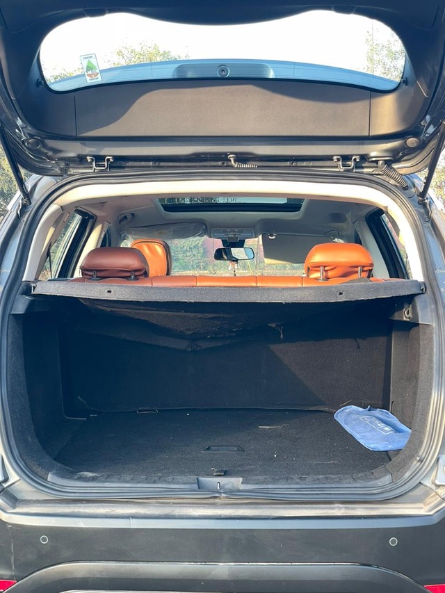 Second-hand 2022 Tata Harrier XTA Plus AT BSVI for sale in New Delhi-6