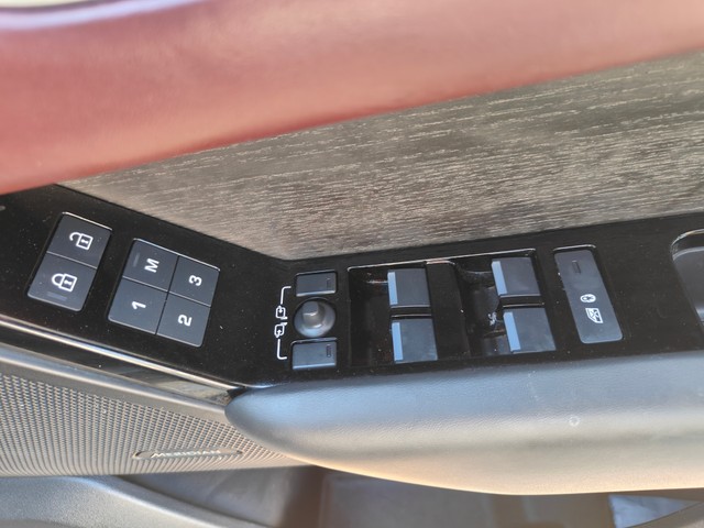 Land Rover Range Rover Velar Dynamic HSE Diesel Second-hand 2024 Land Rover Range Rover Velar Dynamic HSE Diesel for sale in Gurgaon-17