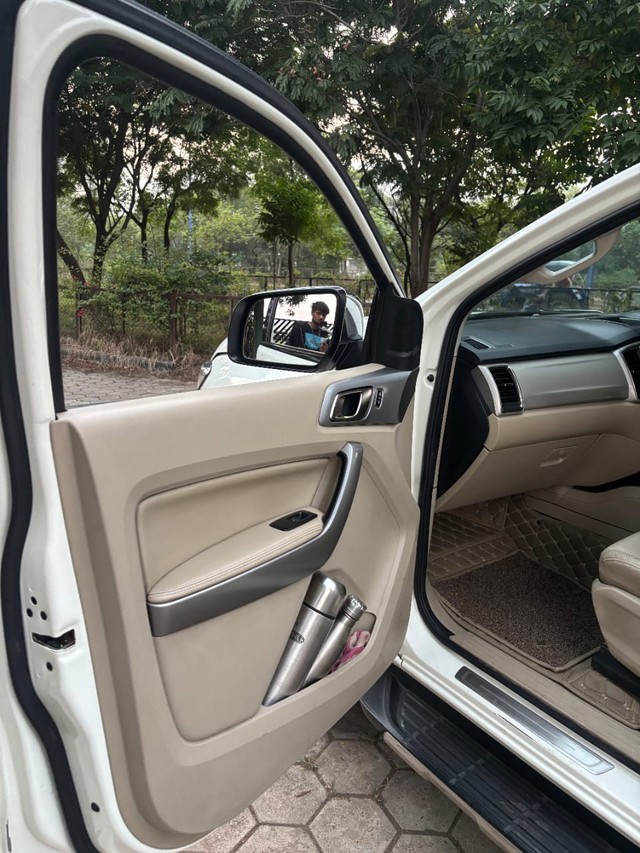 Second-hand 2019 Ford Endeavour Titanium 4X2 for sale in Indore-9