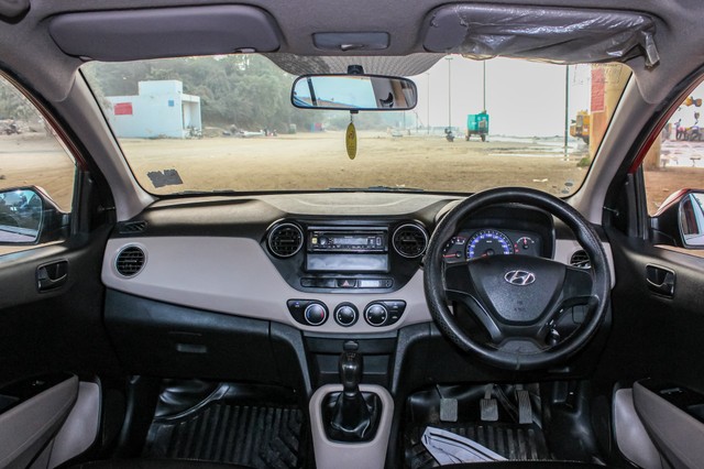 Second-hand 2017 Hyundai Xcent 1.1 CRDi S for sale in Ahmedabad-13