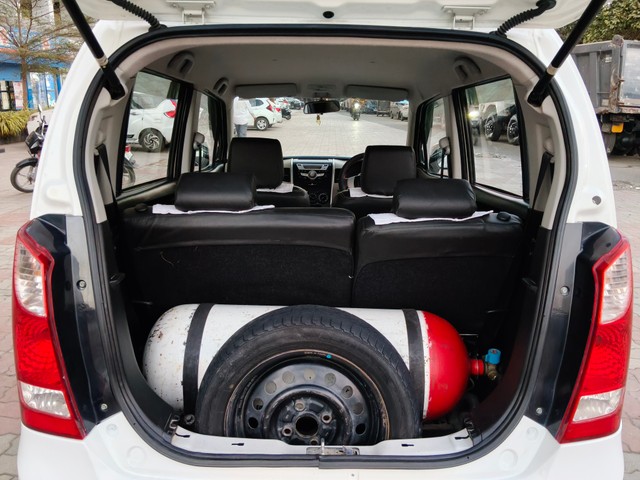 Second-hand 2016 Maruti Wagon R LXI BS IV for sale in Rajkot-14