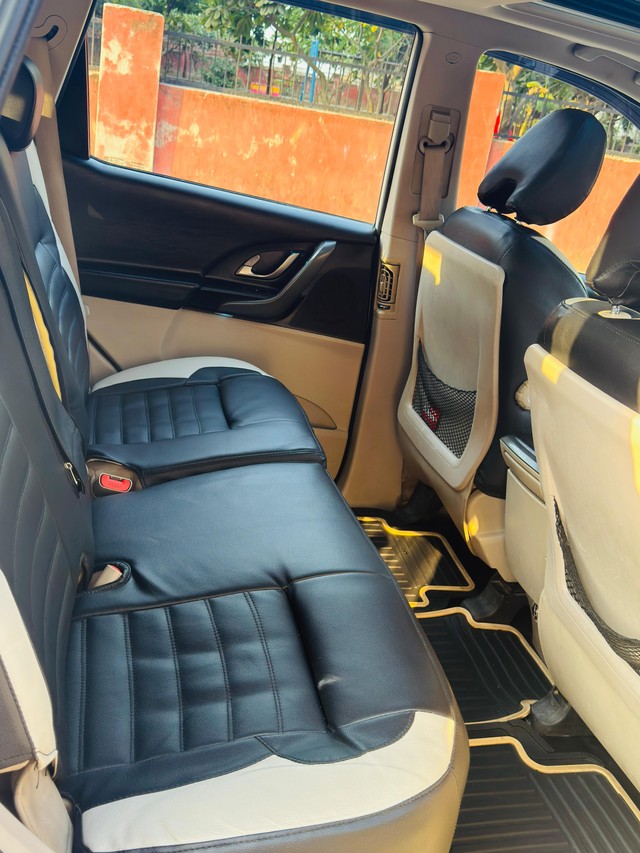 Mahindra XUV500 R W10 FWD Second-hand 2017 Mahindra XUV500 R W10 FWD for sale in Jaipur-11