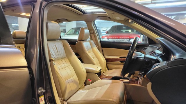 Honda New Accord 2.4 A/T Second-hand 2012 Honda New Accord 2.4 A/T for sale in Mumbai-9