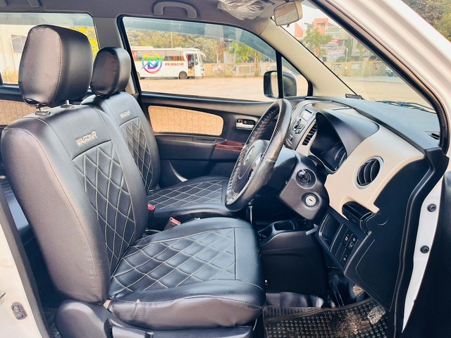 Second-hand 2017 Maruti Wagon R VXI BS IV for sale in Ahmedabad-11