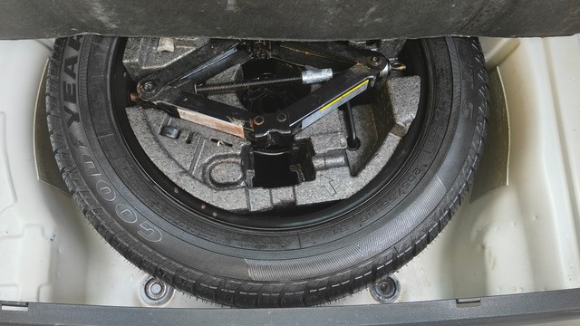 Second-hand 2017 Skoda Superb LK 1.8 TSI AT for sale in Thane-23