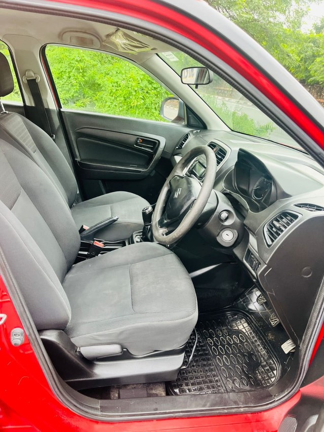 Second-hand 2019 Maruti Vitara Brezza VDi for sale in New Delhi-6